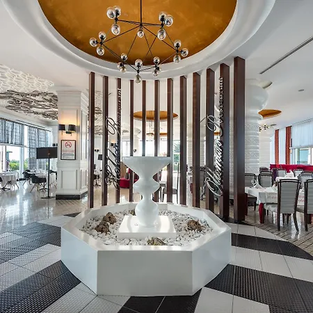 Vikingen Infinity & Hotel 5*
